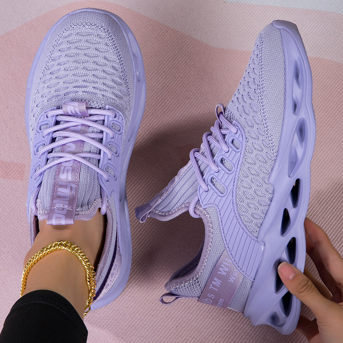 Casual lightweight soft soled women's shoes
