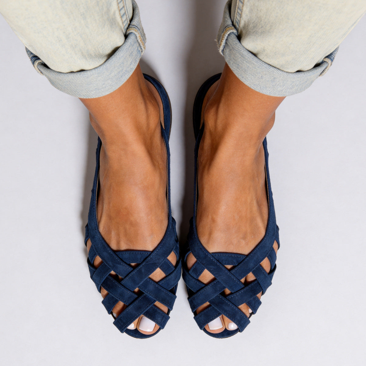 Flat bottomed hollow hole shoes anti slip beach sandals for women