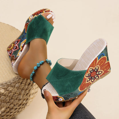 Slope heel thick sole fish mouth patterned high rise sandals
