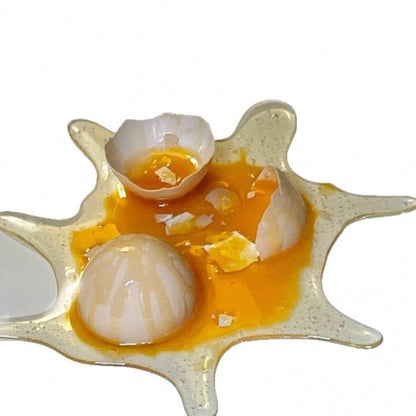 Egg Cracker Phone Stand - Broken Egg, Spilled Milk Tea Prank Toy