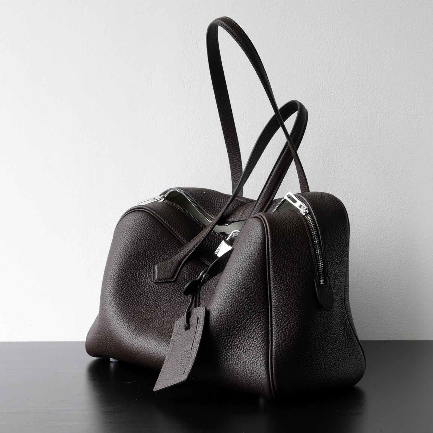 Ladies' hand-held crossbody bag