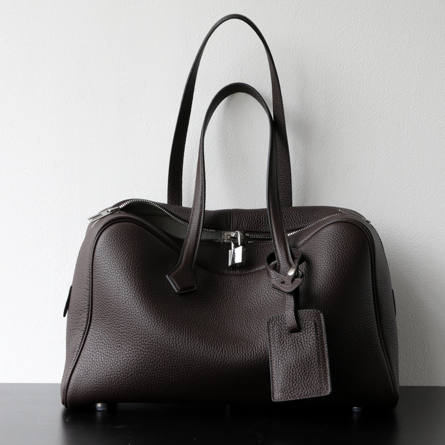 Ladies' hand-held crossbody bag