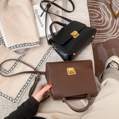 Single shoulder crossbody handbag