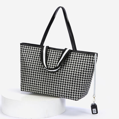 Single shoulder large capacity bag for women